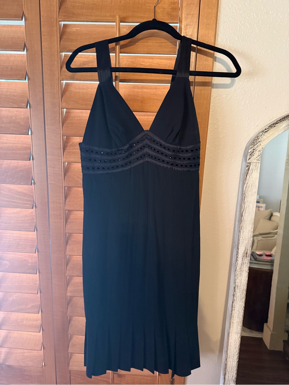 Catherine Malandrino Black Sleeveless V-Neck Pleated Dress